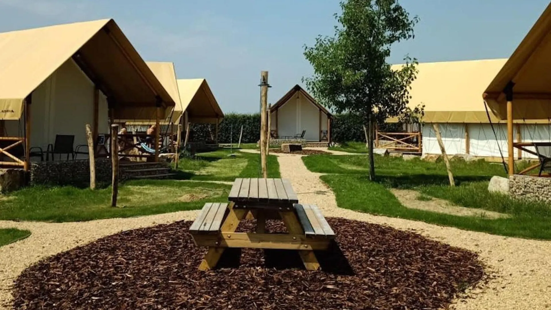 Nice Safari Tent 9 Km From Maastricht Berg en Terblijt
